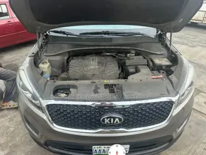 Kia Sorento 4dr SUV 2016 Beige