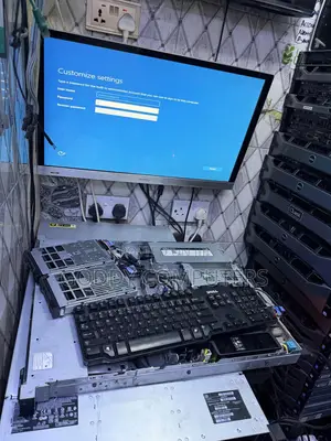 Server Dell PowerEdge R440 32GB Intel Xeon HDD 1T