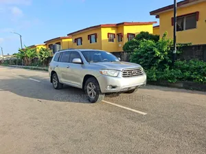 Toyota Highlander V6 2009 Silver