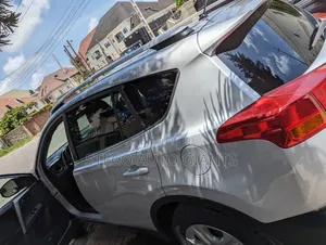 Toyota RAV4 2015 White