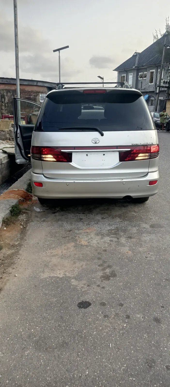 Toyota Previa 2005 Silver