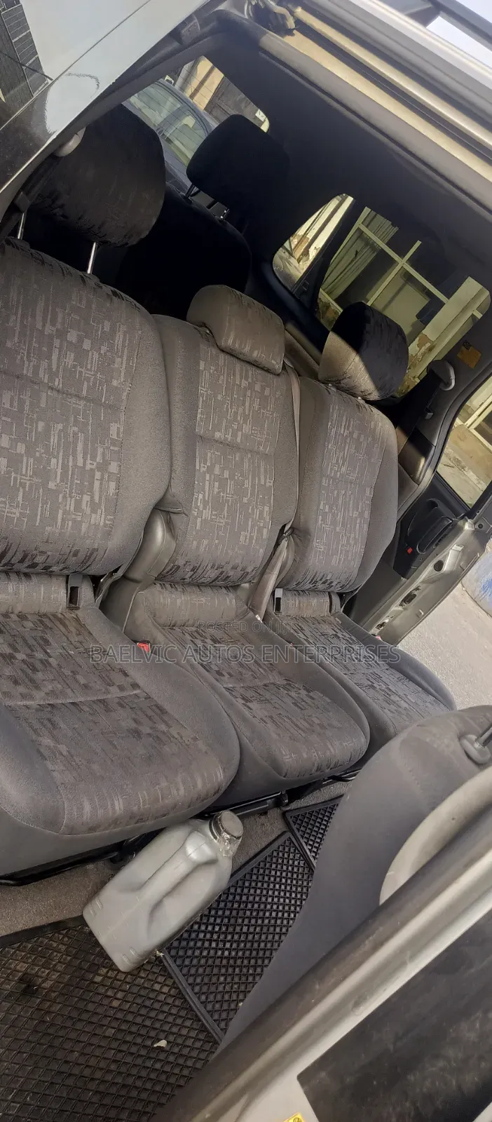 Toyota Previa 2005 Silver