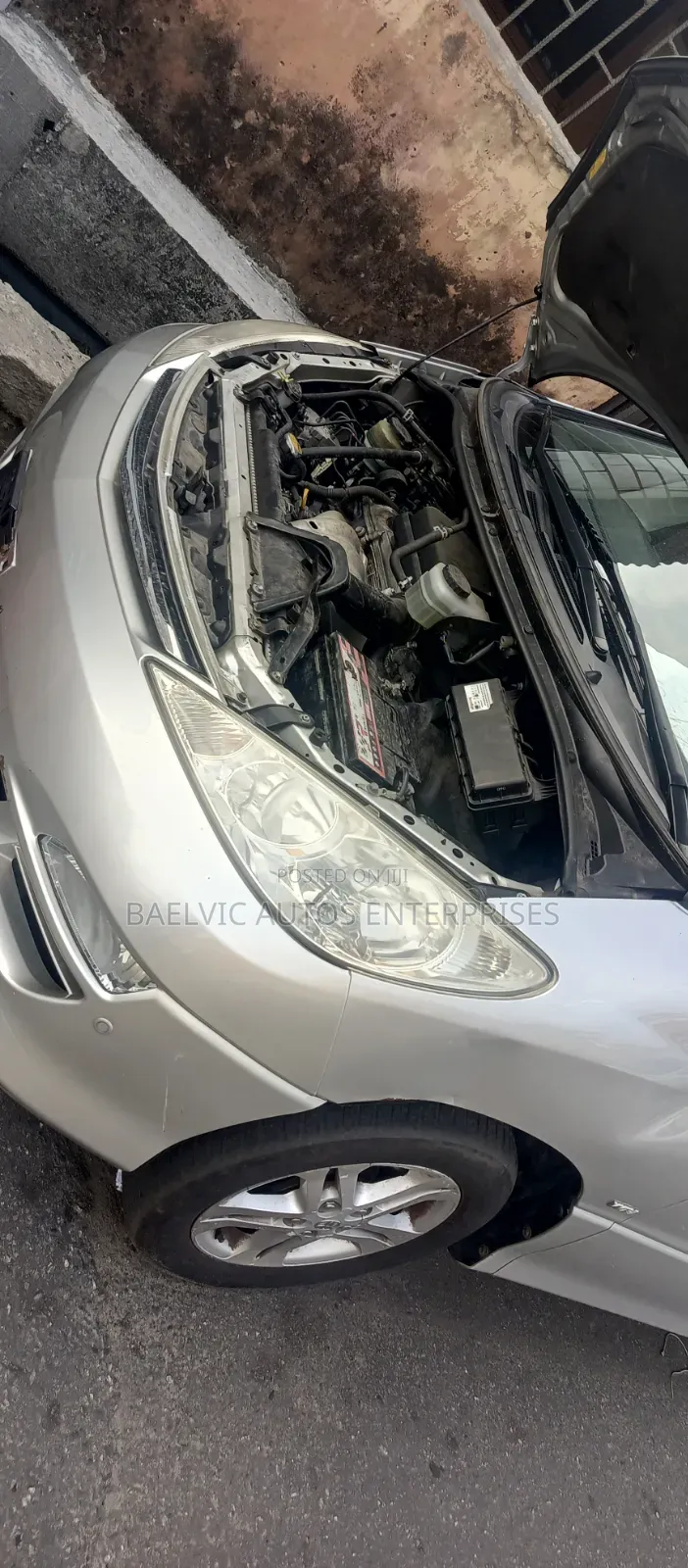 Toyota Previa 2005 Silver