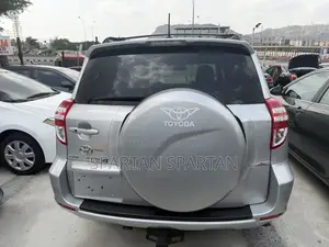 Toyota RAV4 2009 Silver