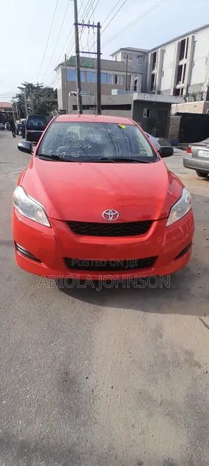 Toyota Matrix S Hatchback FWD (2.4L 4cyl 5A) 2009 Red