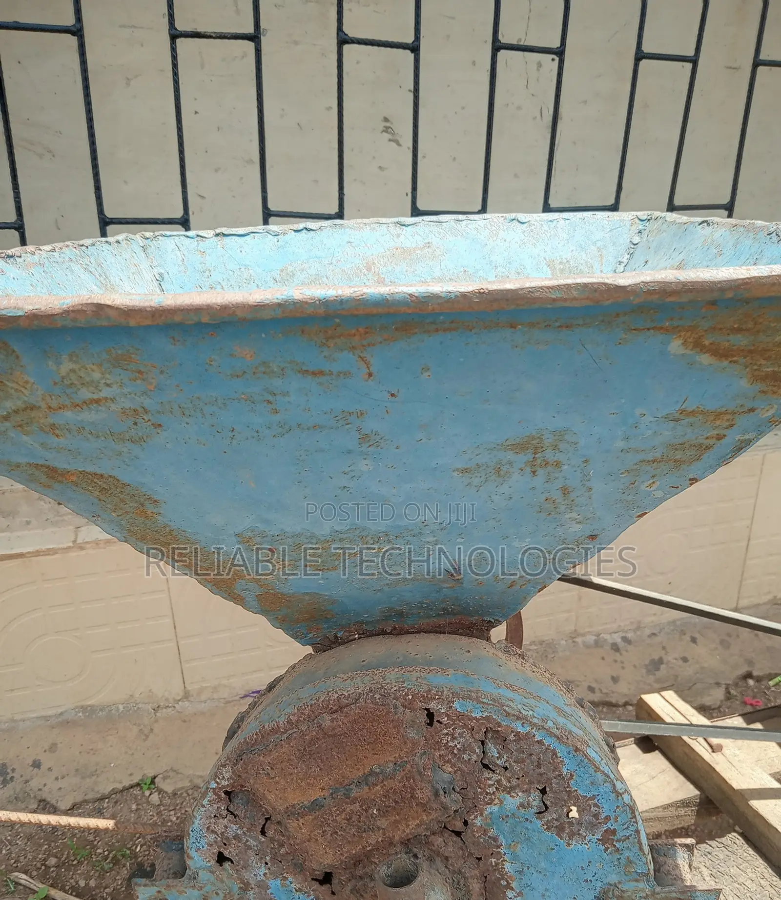 Pepper Grinding Machine