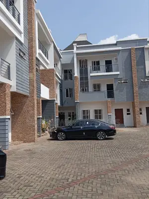 5bdrm Duplex in Guzape District for rent