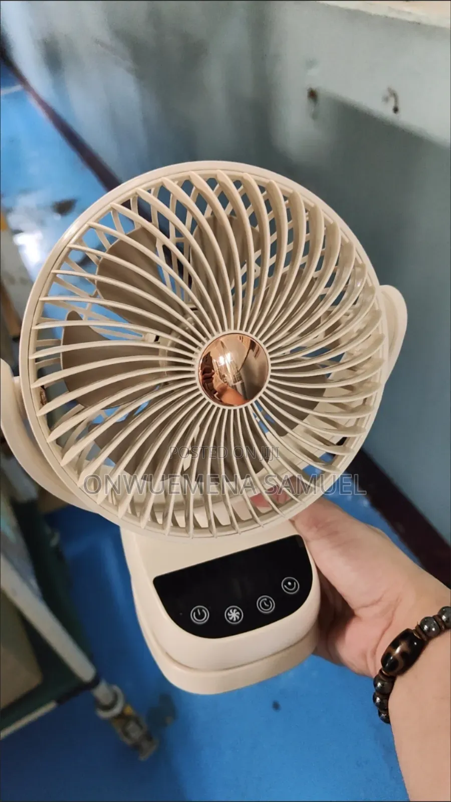 Usb Rechargeable Automatic Rotating Fan