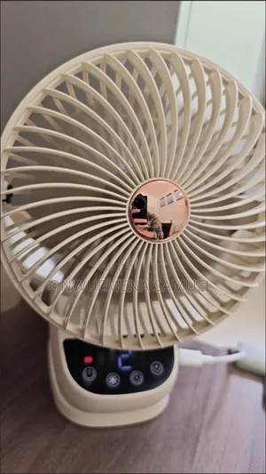 Usb Rechargeable Automatic Rotating Fan