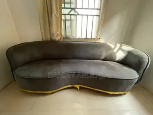 Modern Chair (Classic Sofa)
