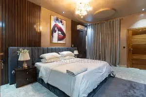 Luxury 2 Bedroom Apartment