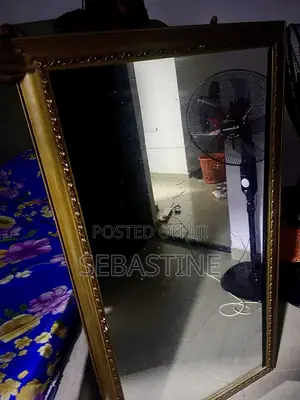 Wide Mirror