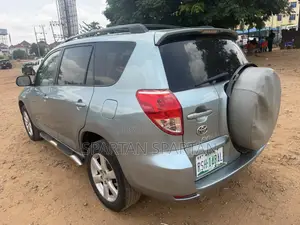 Toyota RAV4 2007 Green