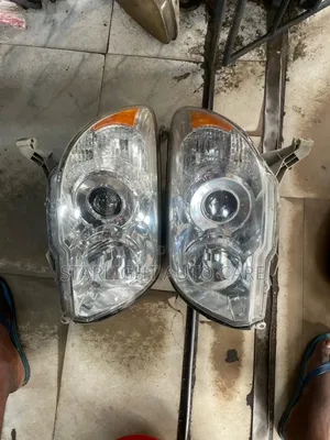 Headlights Toyota 4runner 2006 Tokunbo Set Available