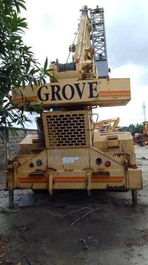 Tokunbo 2015 Grove Crane Rt745. 45 Ton Capacity.