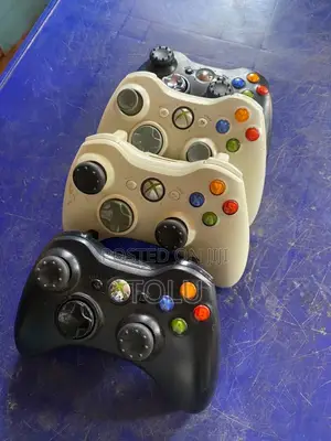 Game for Sale Xbox 115gb With Four Pad