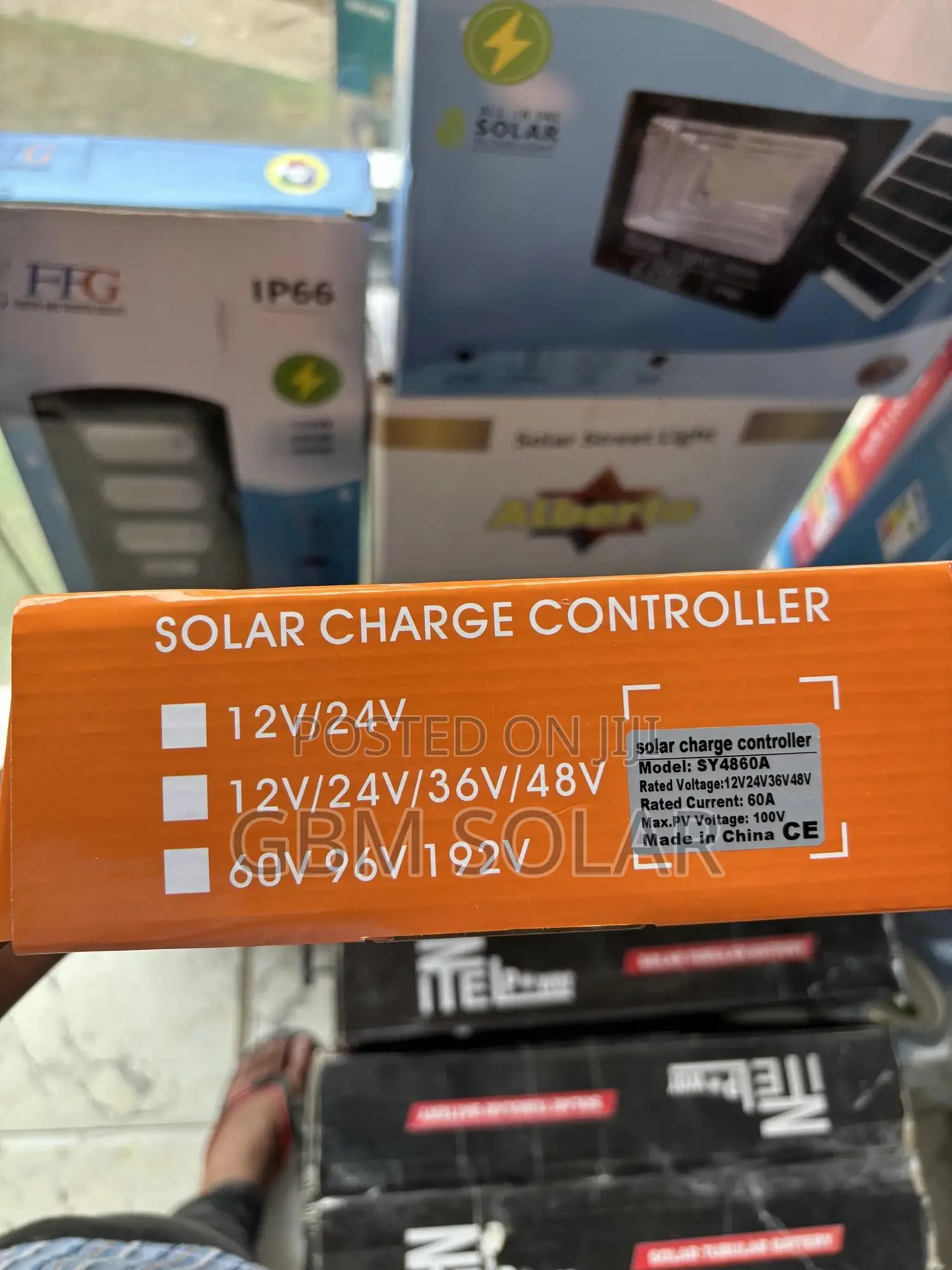 60a 48v MPPT Solar Charge Controller With Multi-Stage Charging