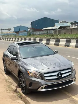 Mercedes-Benz GLA 250 2017 Gray