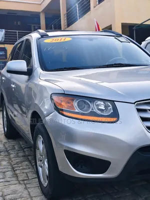 Hyundai Santa Fe 2011 Silver