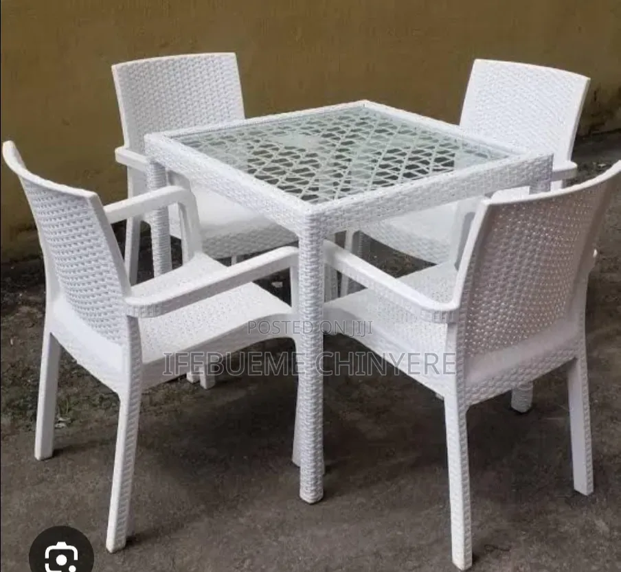 Plastic White Malibu With Rattan Table