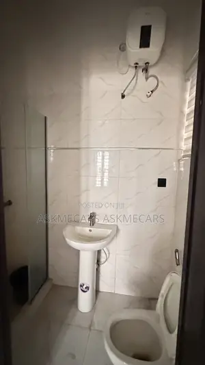Furnished 5bdrm Duplex in Abrahim Adesanya, Ajah for rent