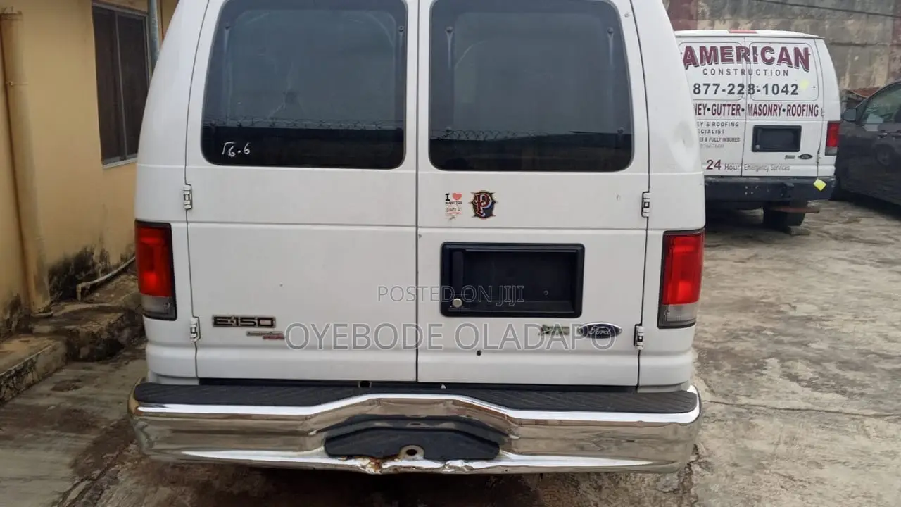 Ford E250 2013 White