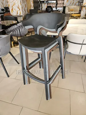 Bar Chair for Your Home and Bar Use