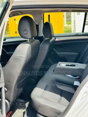 Volkswagen Golf 2018 White