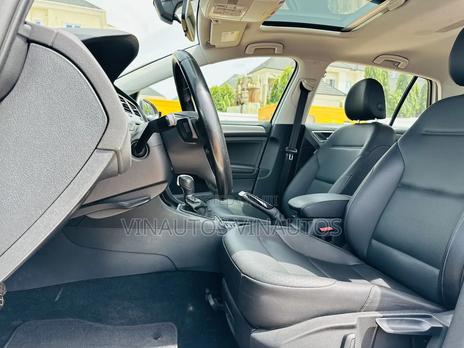 Volkswagen Golf 2018 White