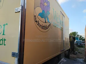 Volvo Truck With Cooling Van 17ft