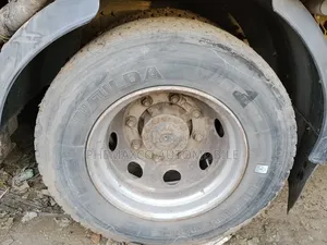 Volvo Truck With Cooling Van 17ft