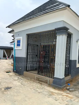 3bdrm Bungalow in Alogba Estate, Ebute for rent