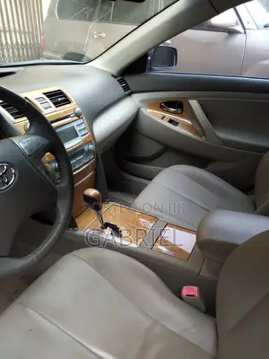 Toyota Camry XLE V6 4dr Sedan (3.5L 6cyl 6AM) 2007 Gray