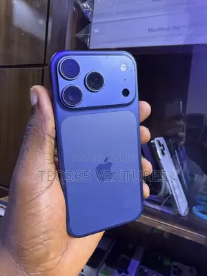 New Apple iPhone 17 Pro 256 GB Blue