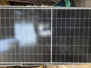 550w High Efficiency Solar Panel for Home Solar Systems