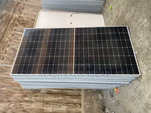 550w High Efficiency Solar Panel for Home Solar Systems