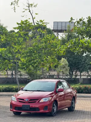 Toyota Corolla LE 4dr Sedan (1.8L 4cyl 4A) 2013 Red