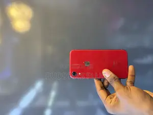Apple iPhone XR 64 GB Red