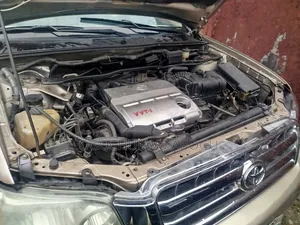 Toyota Highlander 2006 Gold