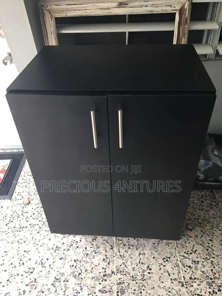 Kitchen Cabinet