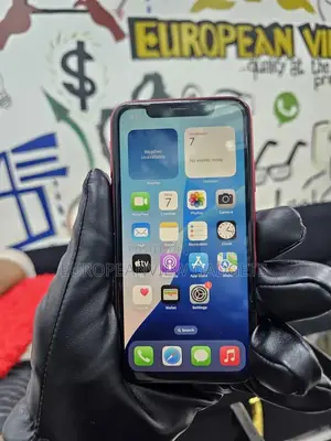 Apple iPhone XR 64 GB Red