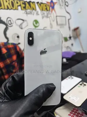Apple iPhone XS 64 GB White