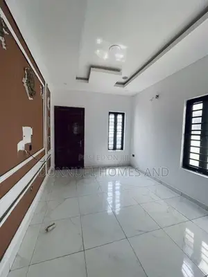 5bdrm Duplex in Ikota for rent