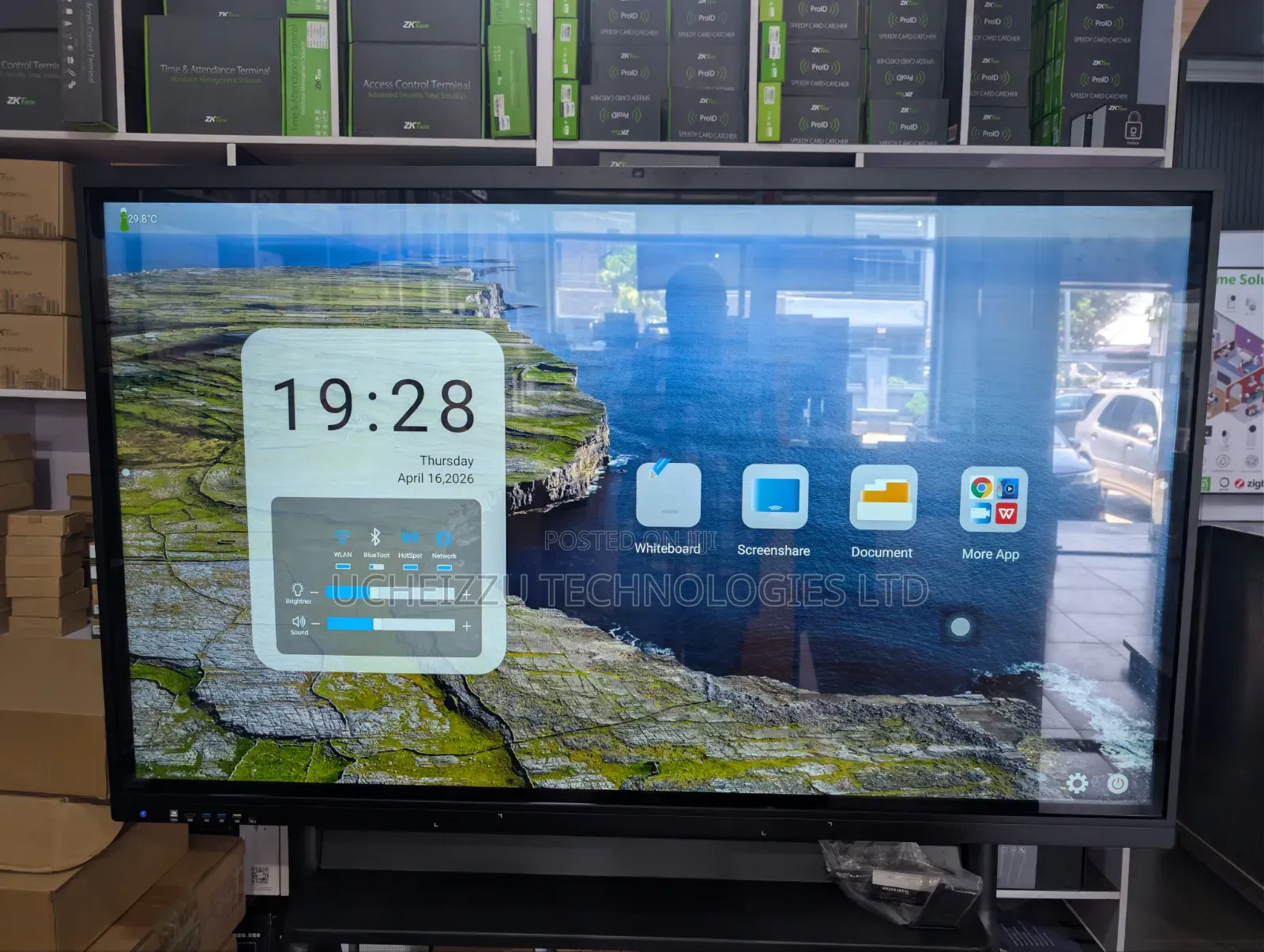 Smart Interactive Board – Digital Display for Meetings Learning