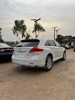 Toyota Venza XLE FWD 2013 White