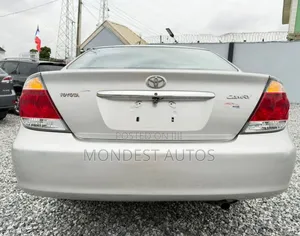Toyota Camry LE 4dr Sedan (2.4L 4cyl 5A) 2006 Silver