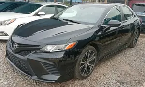 Toyota Camry SE FWD 2020 Black