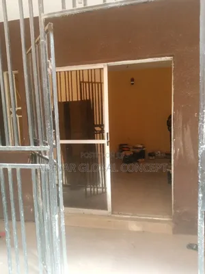 4bdrm Apartment in CHallenge / Ibadan for rent
