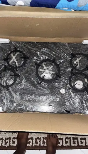 5-burner Tempered Glass Built-in Gas Cooker Hob.