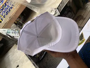 Plain Caps